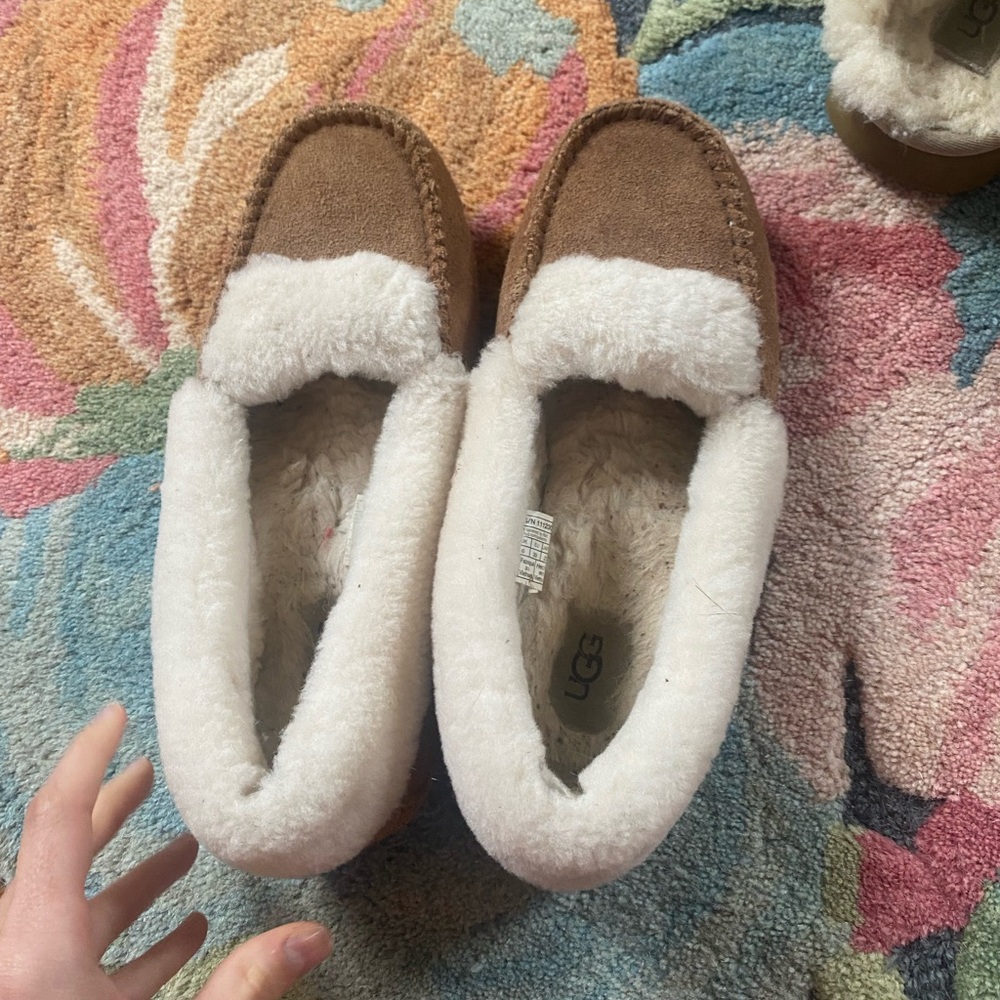 UGG 39 Slippers